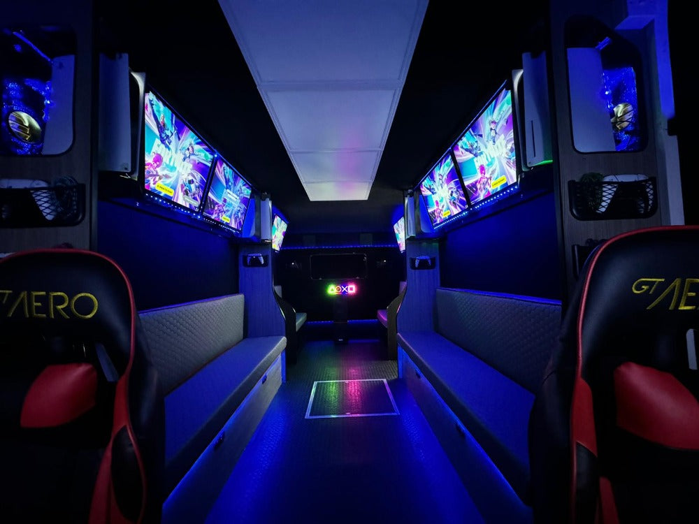 Multi Gaming + VR Party